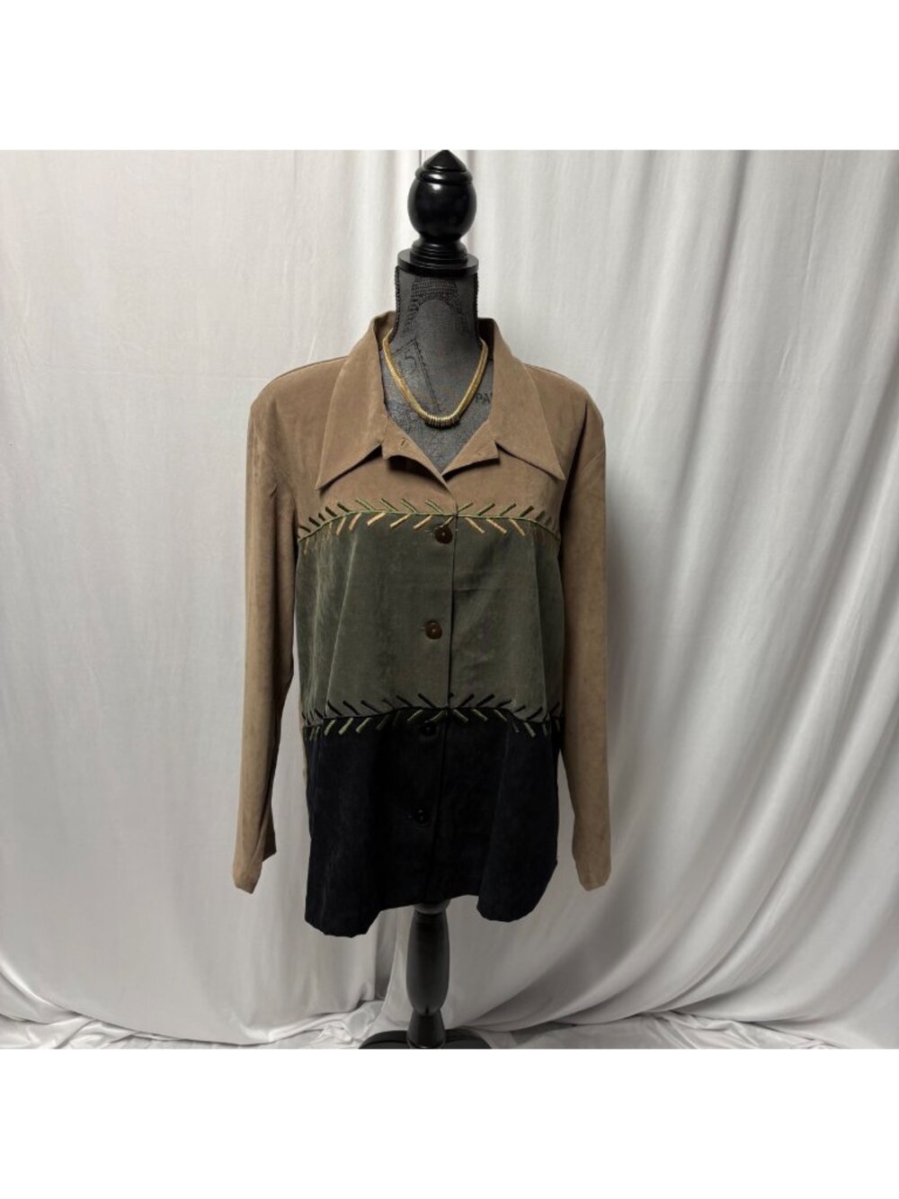 Nouveau Monde Plus Colorblock Shirt Womens Size 3X Embroidered Faux Suede Blouse